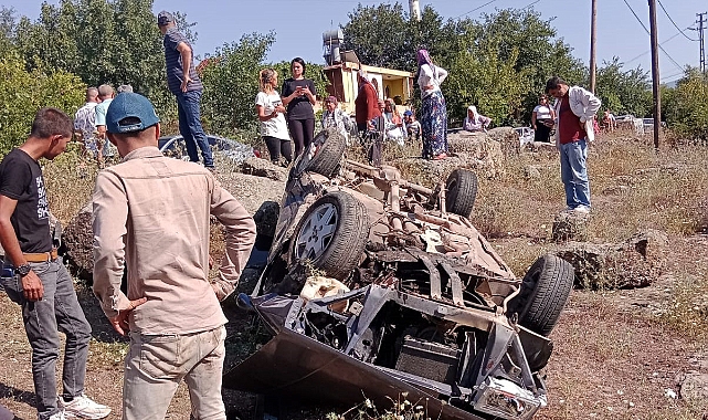 Osmaniye’de otomobil şarampole devrildi, 2 yaralı