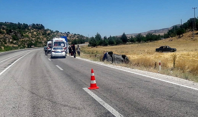 Otomobil şarampole uçtu