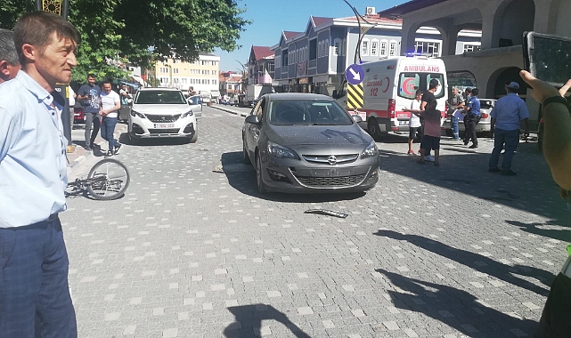 Otomobilin çarptığı bisiklet sürücüsü yaralandı