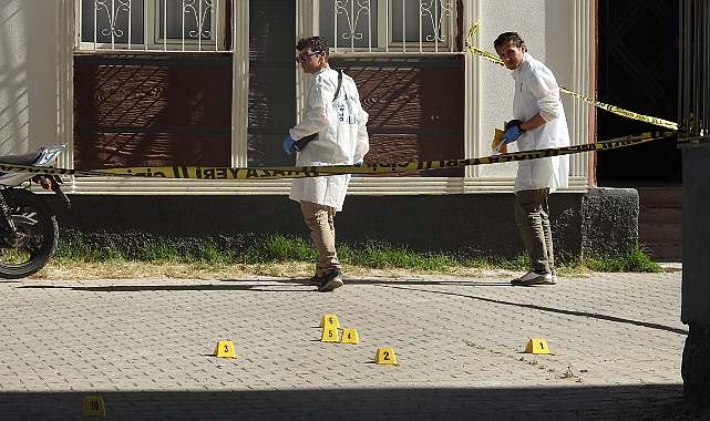 Otopark kavgası kanlı bitti: 1 ölü