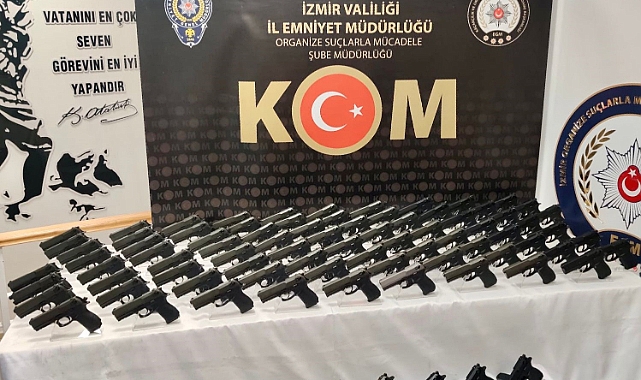 Ruhsatsız silah deposuna baskın