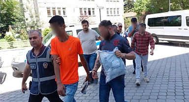 Samsun'da aranan şahıslara operasyon: 23 gözaltı