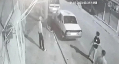 Siverek'te otomobilin kapısını açıp içindeki malzemeleri çaldılar