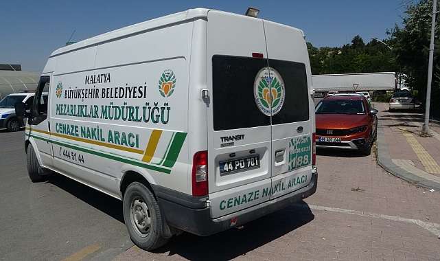Tartıştığı eşini 30 bıçak darbesiyle katletti