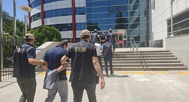 Terör örgütüne erzak ve malzeme sağlayan 2 kişi tutuklandı