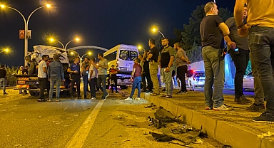 Urfa yolunda zincirleme kaza; 2’si ağır 5 yaralı