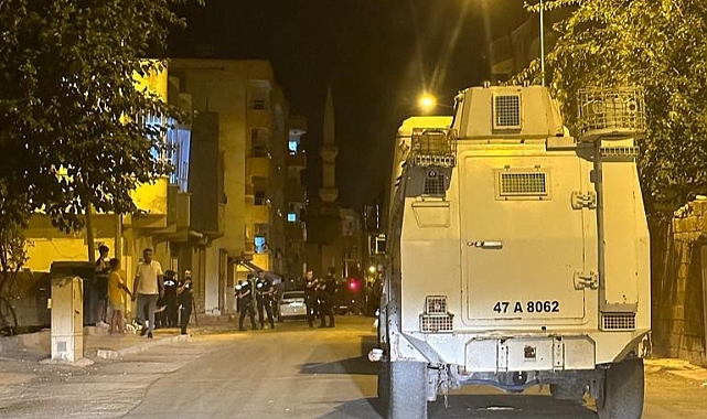 Yakalanacağını anlayan teröristler kendini patlattı: 1 ölü