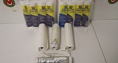 Yazar kasa kağıdının içinden uyuşturucu çıktı