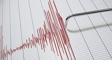 4.7 büyüklüğünde deprem meydan geldi