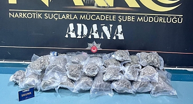 Adana'da 16 kilo 820 gram esrar ele geçildi