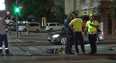 Araç yayaya çarptı: 4 yaralı