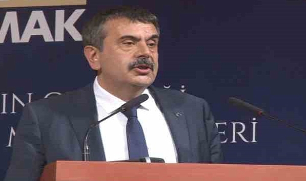 Bakan Tekin açıkladı: Liselerde sınıf tekrarı geri dönüyor