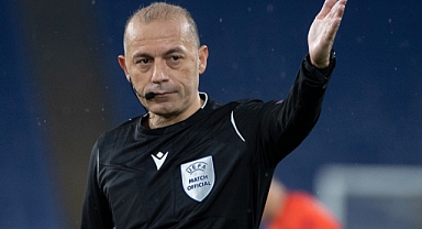 Cüneyt Çakır: "Türk hakemliğinin dünya arenasında başarılı olabilmesi için bir ömür adadım"