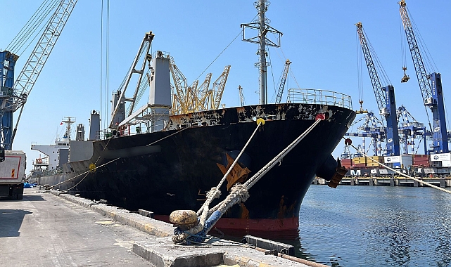 Denizde tonlarca kaçak akaryakıt yakalandı