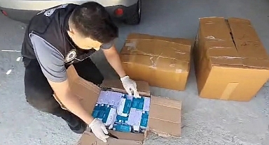 Direksiyon altına gizlenmiş 500 gram bonzai ele geçirildi