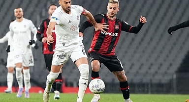 Fatih Karagümrük ile Beşiktaş 15. randevuda