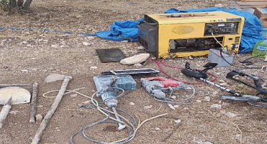 Hazine avcısı 4 şahsa suçüstü