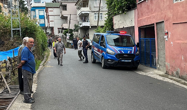 Husumetli iki aile arasında silahlı kavga: 2 yaralı