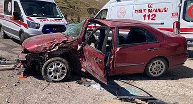 Karayolunda feci kaza; 4’ü ağır 8 yaralı