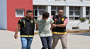 Muhtarın üvey oğlunu öldürdüğü öne sürülen 3 şüpheli tutuklandı