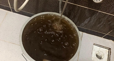 Musluktan su değil çamur akıyor!