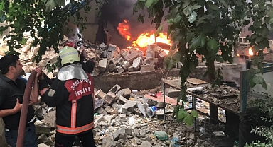 Şanlıurfa'da klima motoru yangına neden oldu
