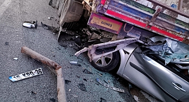 Tatilden dönen aile kaza yaptı: Ölü ve yaralılar var