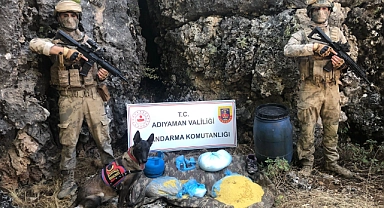 Terör örgütü mensuplarına ait yaşam malzemesi bulundu