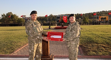 Tugay Komutanlığında devir teslim töreni