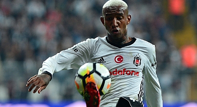 Ünlü futbolcudan transfer açıklaması