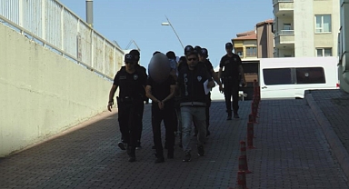 Uyuşturucu operasyonunda 5 tutuklama