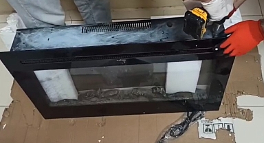 Uyuşturucuyu elektrikli şömineye saklamışlar