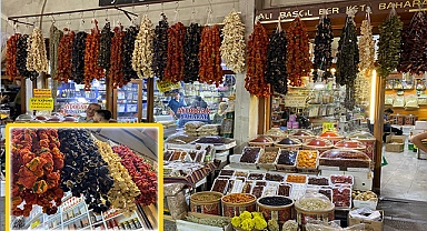 Vatandaşın kışa hazırlayacağı patlıcan, biber, kabak ve acur raflardaki yerini aldı