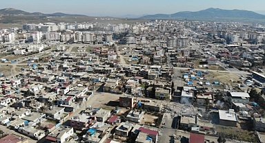 26 kişinin öldüğü Kavak Apartmanı sanıklarına 22 yıl hapis istemi