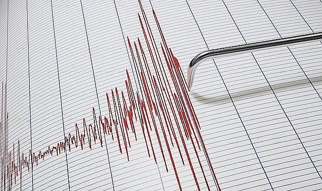 7,2 büyüklüğünde deprem: 632 ölü, 329 yaralı