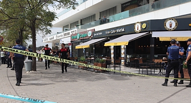Adliye önünde silahlı kavga: Ölü ve yaralılar var