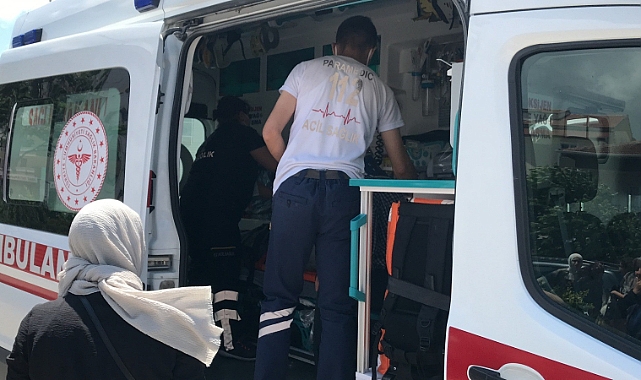 Aniden yola çıkan 6 yaşındaki çocuğa otomobil çarptı