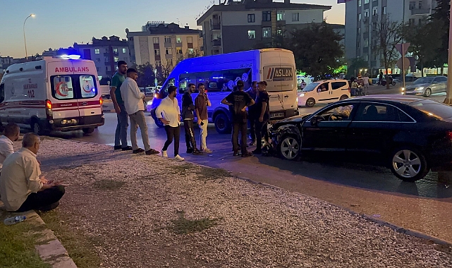 Aynı kavşakta iki kaza: 5 yaralı