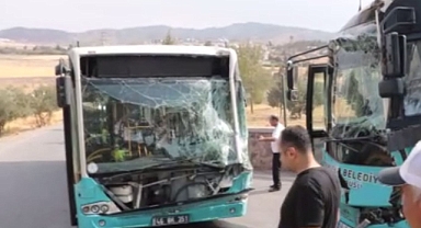 Belediye otobüsü ile halk otobüsü çarpıştı: Çok sayıda yaralı var