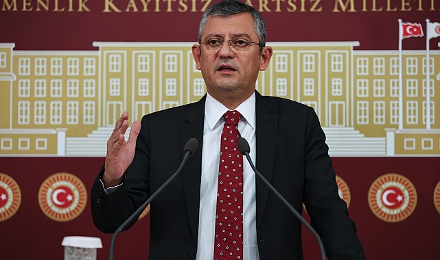 CHP'de değişim rüzgârı başladı! Resmen adaylığını duyurdu