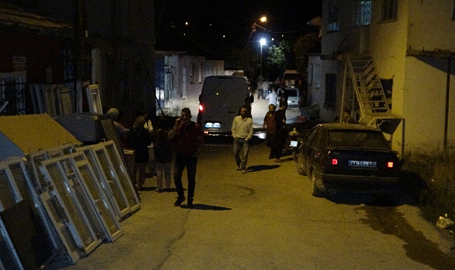 Dehşete düşüren olay: Husumetlisinin boğazını bıçakla kesip canlı yayın yaptı