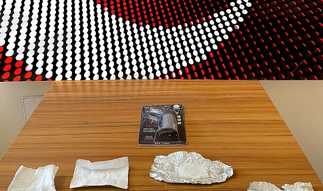 Durdurulan araçtan uyuşturucu çıktı