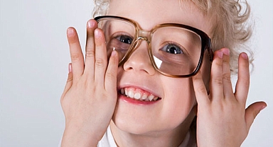 Göz sağlığı öğrencilerin başarısını doğrudan etkiliyor