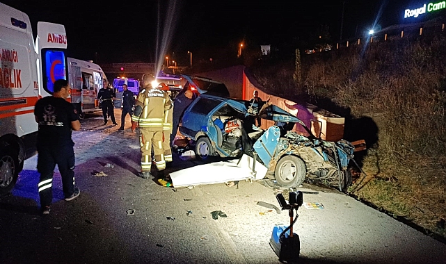 İki araç hurdaya döndü: Ölü ve yaralılar var