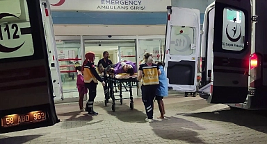 İki otomobil çarpıştı: Yaralılar var