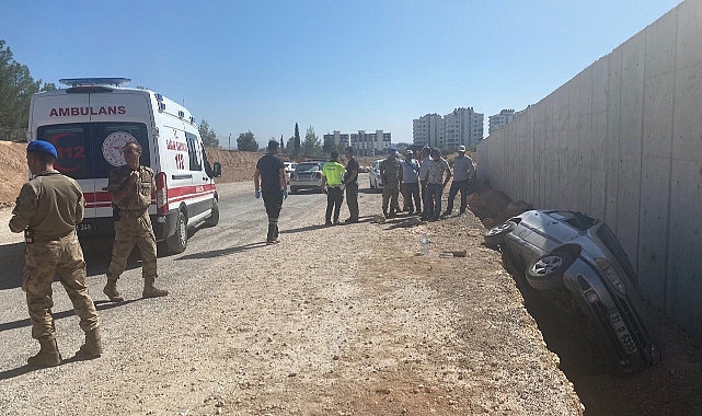 Otomobil çukura düştü: 1 yaralı