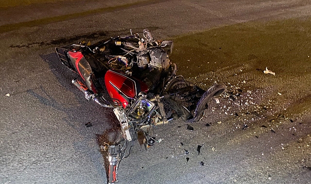 Otomobil ile çarpışan motosikletin sürücüsü hayatını kaybetti