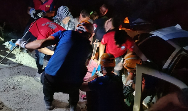 Otomobil uçuruma yuvarlandı