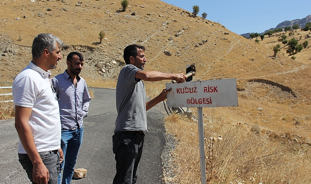 Sahibini ısıran at kuduz çıktı, köy karantinaya alındı