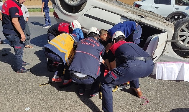 Şanlıurfa'da kaza! Otomobil takla attı